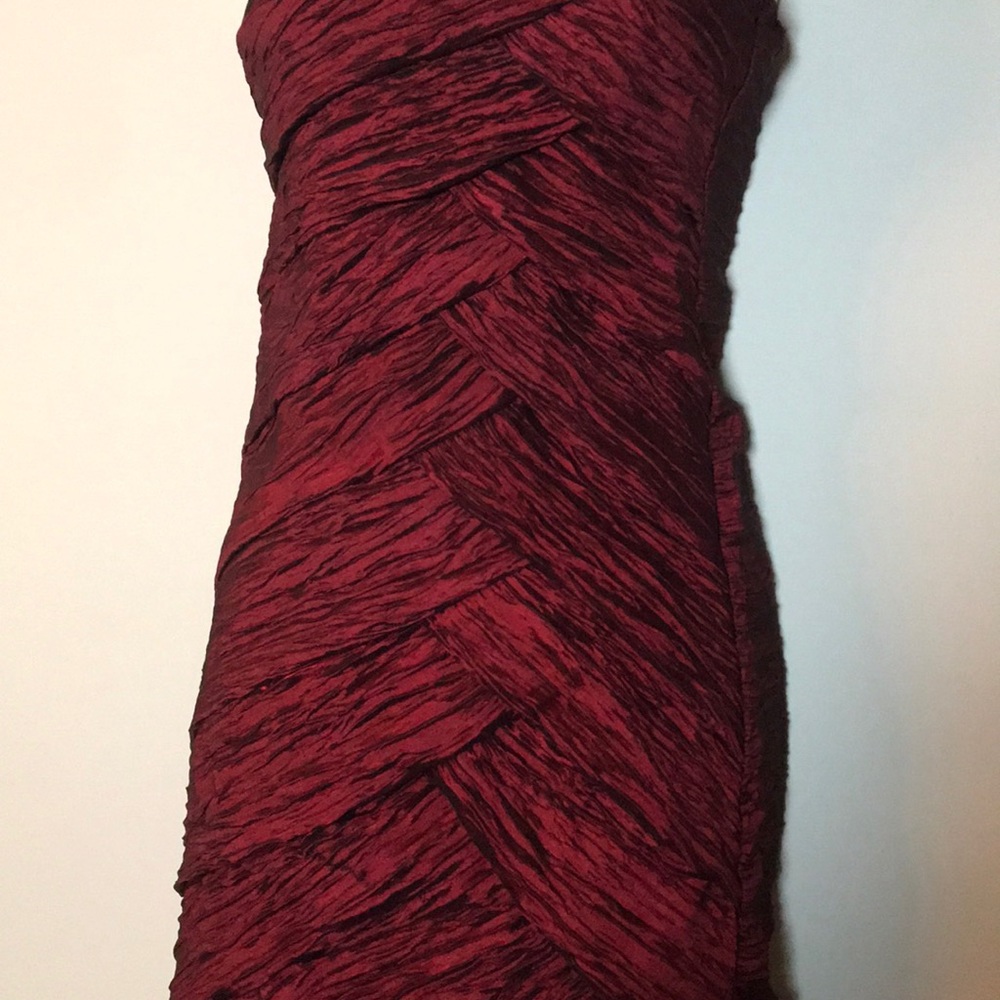 Dress - Picture 3 of 4